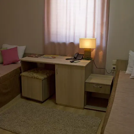 Garni Tri O Hotel 3*