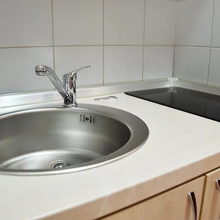 מלון Garni Tri O